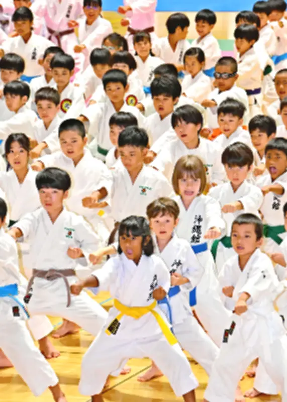 全沖縄少年少女空手道大会、1143人が出場し熱戦