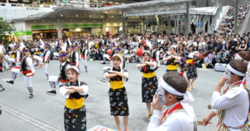 「第1回関東沖縄エイサーまつり」開幕 40団体が勇壮な演舞 東京・中野で19日まで