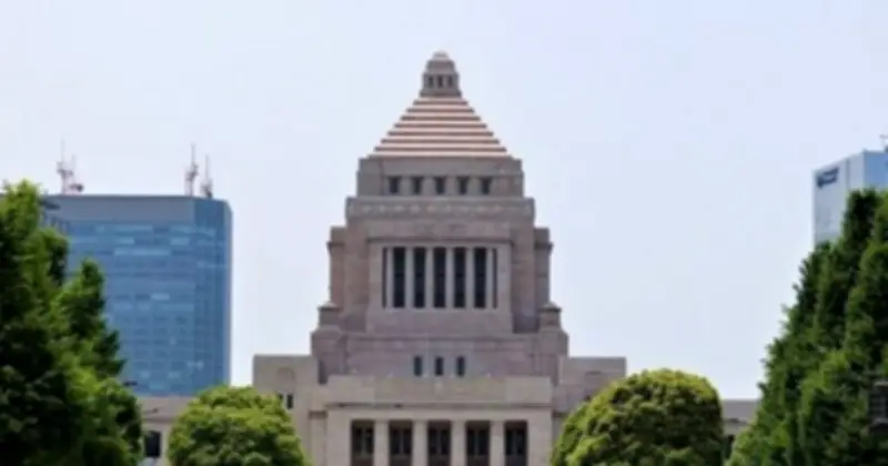 皇室典範と国旗損壊罪法案、沖縄関係議員7人の賛否分かれる