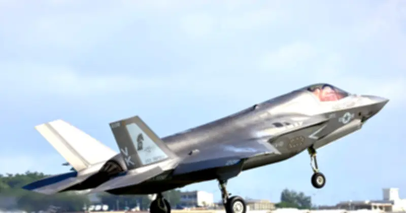 嘉手納基地にF35B6機飛来、中東から帰還か 機体に誘導弾投下痕