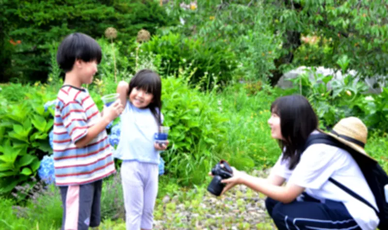 浦添工業高校の3人、写真甲子園で「心に宿るもの」テーマにカラー8枚組の作品を発表