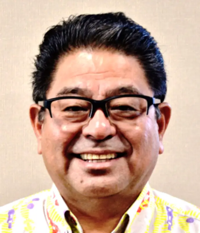 照屋勉与那原町長、初の公開ピアノ演奏へ 8月19日