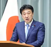 木原官房長官、嘉手納旧駐機場使用を事実上容認「違反か判断困難」
