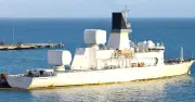 米ミサイル観測艦がうるま市ホワイトビーチに寄港確認