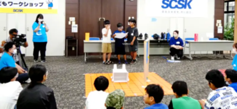 ドローン擬人化し物語創作 うるまで小中学生ワークショップ