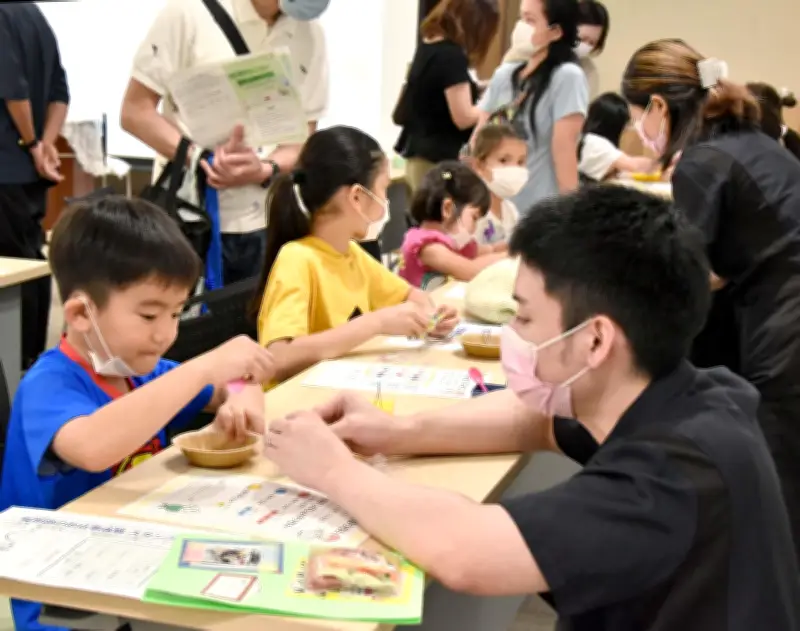 中頭病院で「オープンホスピタル」開催 207人の子どもが医療体験