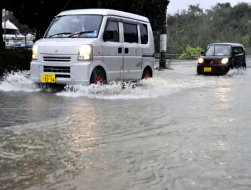 宮古島で24時間301ミリの豪雨、近海で台風20号発生　八重山は線状降水帯の恐れ