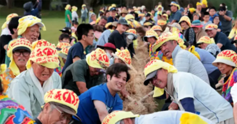 金武町伊芸区で20年ぶり「スナヒチ」復活　五穀豊穣願い約500人集う