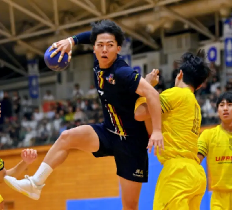 興南高校が男子ハンドボールで12年ぶり7度目の優勝 浦和学院に34-25で勝利