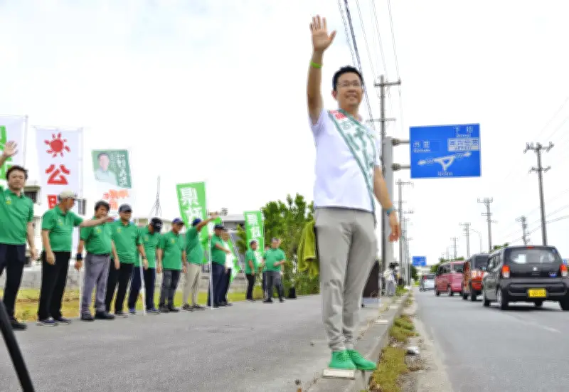 古謝玄太氏、宮古島入りし仏壇に合掌「見守って」 知事選スタート