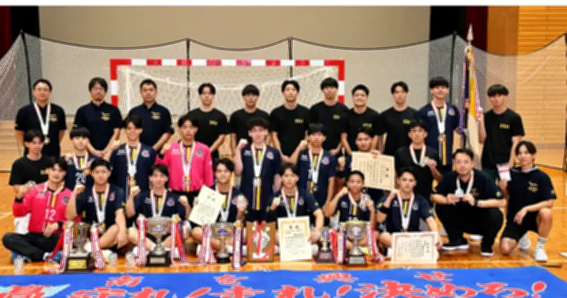興南男子ハンド全国V「一生の思い出」「支えに感謝」選手たちの声　全国高校総体