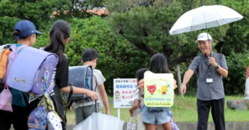 県内多くの学校で授業始まる 夏休み明け、児童ら再会喜ぶ 伊良波小は台風で3日遅れ