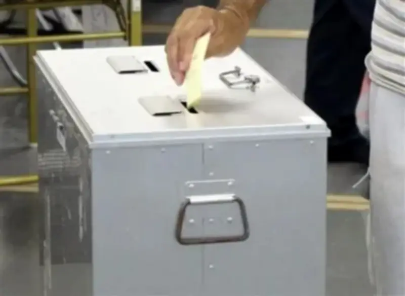 沖縄知事選、告示まで10日 投票率低下傾向、市町村選と連動へ