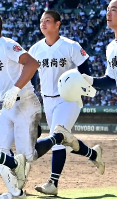 沖尚、横浜に初戦敗退　継投も強打に屈す　三枚看板の夏幕閉じる