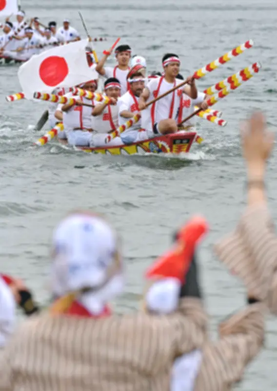 塩屋ウンガミで五穀豊穣祈願 大宜味・塩屋湾で御願バーリー