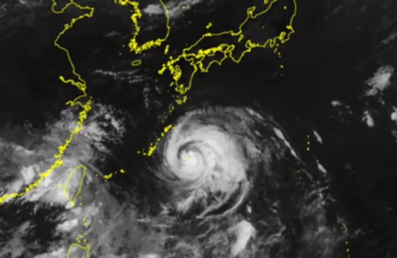 台風18号接近時、風雨急激に強まる恐れ 沖縄気象台「警戒度上げて」