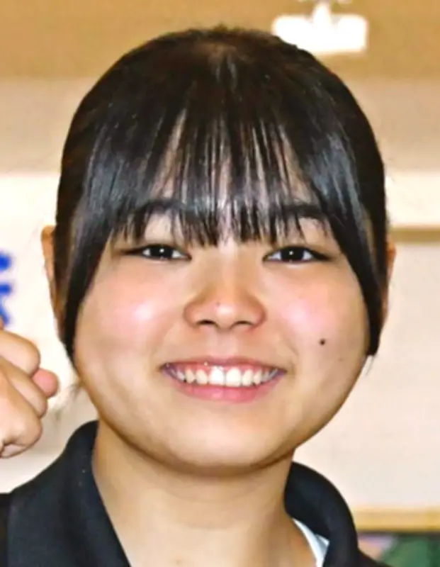 八重山商工が全国高校ボウリング団体女子で優勝 大底愛咲・星空のいとこペア