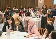 アジアの高校生76人が県内で社会課題を英語で議論 那覇国生5人も参加