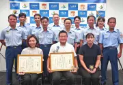 金城・森田さん、ビーチで心肺蘇生し表彰 うるま市消防本部