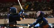 男子興南、攻めの姿勢で連勝し決勝T進出 全国高校総体・剣道