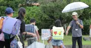 県内多くの学校で授業始まる 夏休み明け、児童ら再会喜ぶ 伊良波小は台風で3日遅れ