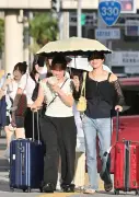 沖縄県内25地点すべて真夏日 名護市で今年最高の34.8度 南大東は8月観測史上最高 熱中症警戒アラートも