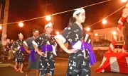 名護・世冨慶エイサー、旧盆ウークイに手踊り披露　約150年の歴史