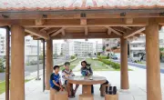 沖縄市、海中道路跡に全長1558メートルの都市緑地が完成