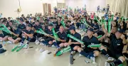 沖尚、在校生ら130人が聖地で声援 先輩の勇姿に感動