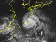 台風18号で久米島に暴風警報発表、本島北部・中南部は継続 大東島は強風注意報に
