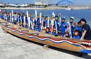 八島小が伝統のハーリー体験 海の学習で漁業担い手育成