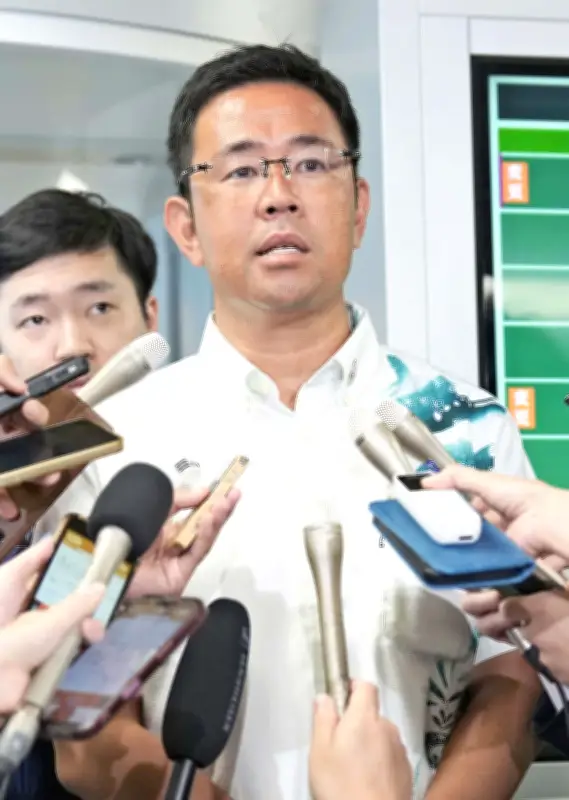 古謝玄太氏、首相と面談し沖縄政策協議会の再開を要請