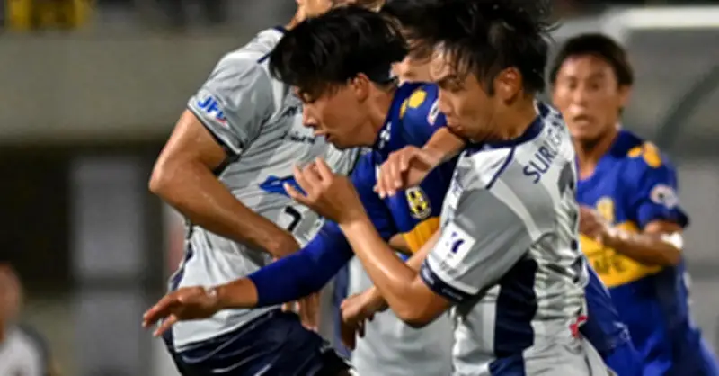 沖縄SV、ホーム開幕戦で逆転負け 決定力欠き1-2