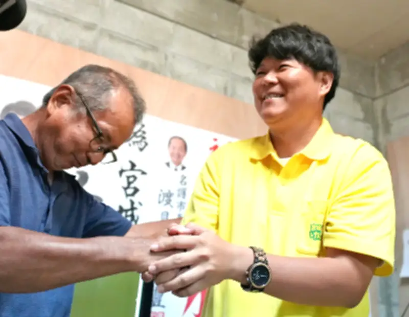 ラッパー市議の宮城研二さん再選、名護市議選で現職の強さ示す