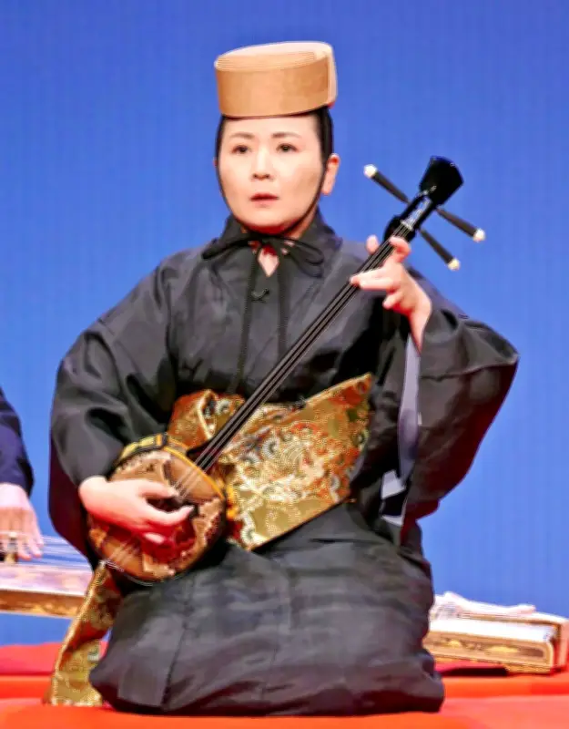 野村流保存会師範・島袋奈美さん初独演会 古典の技法と復元曲を披露