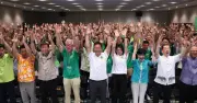 新知事に古謝玄太氏、最多42万票余り獲得 玉城氏に14万7千票差 復帰後生まれ最年少42歳