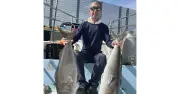 糸満沖で８・７キロのオーマチ 比嘉さんが３匹釣り上げる