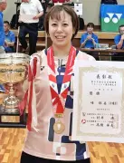 バド教職員大会で峰郁美が県勢初の2連覇 決勝で石川真愛を2-0で下す